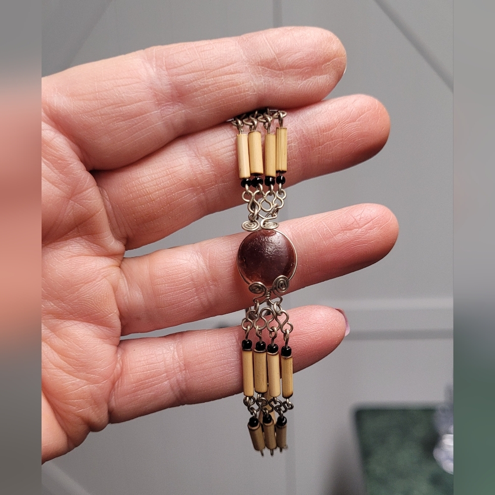 Chic Beaded Bracelet with Brownish Red Center Stone